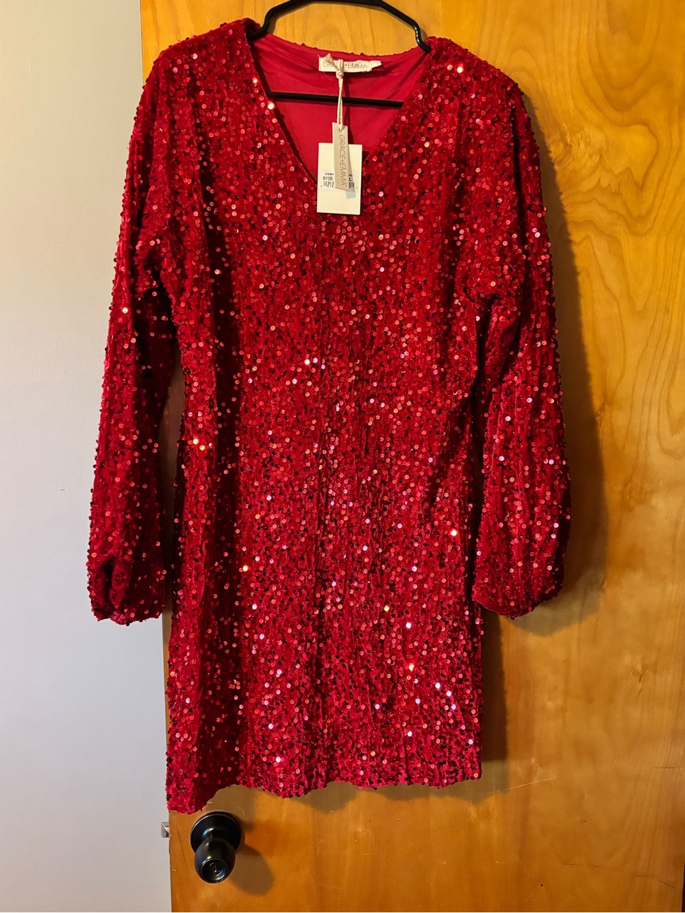 Red Sequin V-Neck Party Dress
